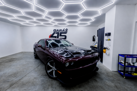 Dodge Challenger 5,7 l SRT
